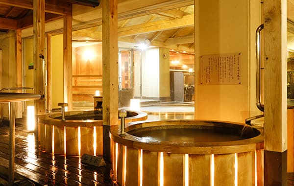 Open-air bath for women in Yuki-no-Sato